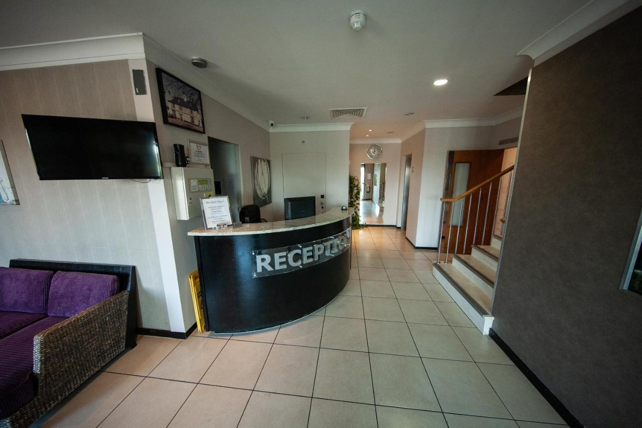 Berwick Manor Hotel Rainham  Kültér fotó