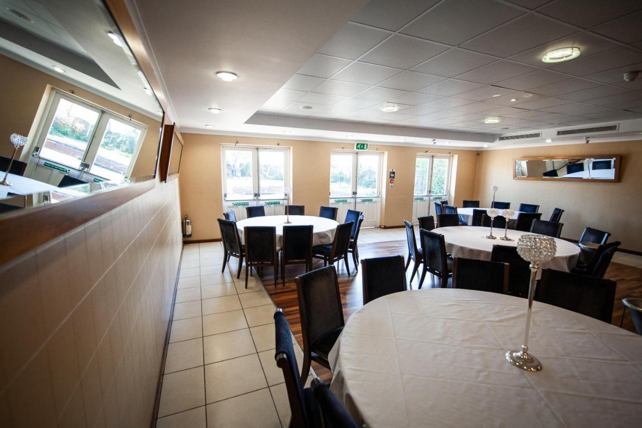 Berwick Manor Hotel Rainham  Kültér fotó