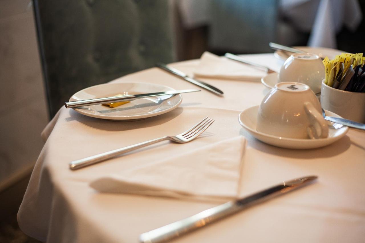 Berwick Manor Hotel Rainham  Kültér fotó