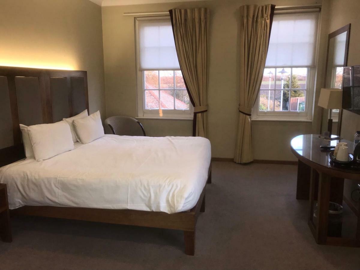 Berwick Manor Hotel Rainham  Kültér fotó